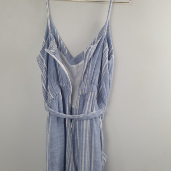 Target Woman Size 14 Blue Striped Sleeveless Linen Jumpsuit One Piece Pockets - Picture 5 of 16